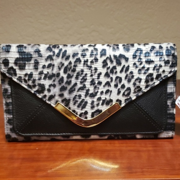 mundi Handbags - Black and gray envelope clutch